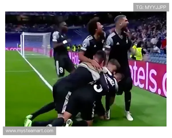 苏超决战：淮安草根带伤死磕南通，拼至终场燃爆 3 万人